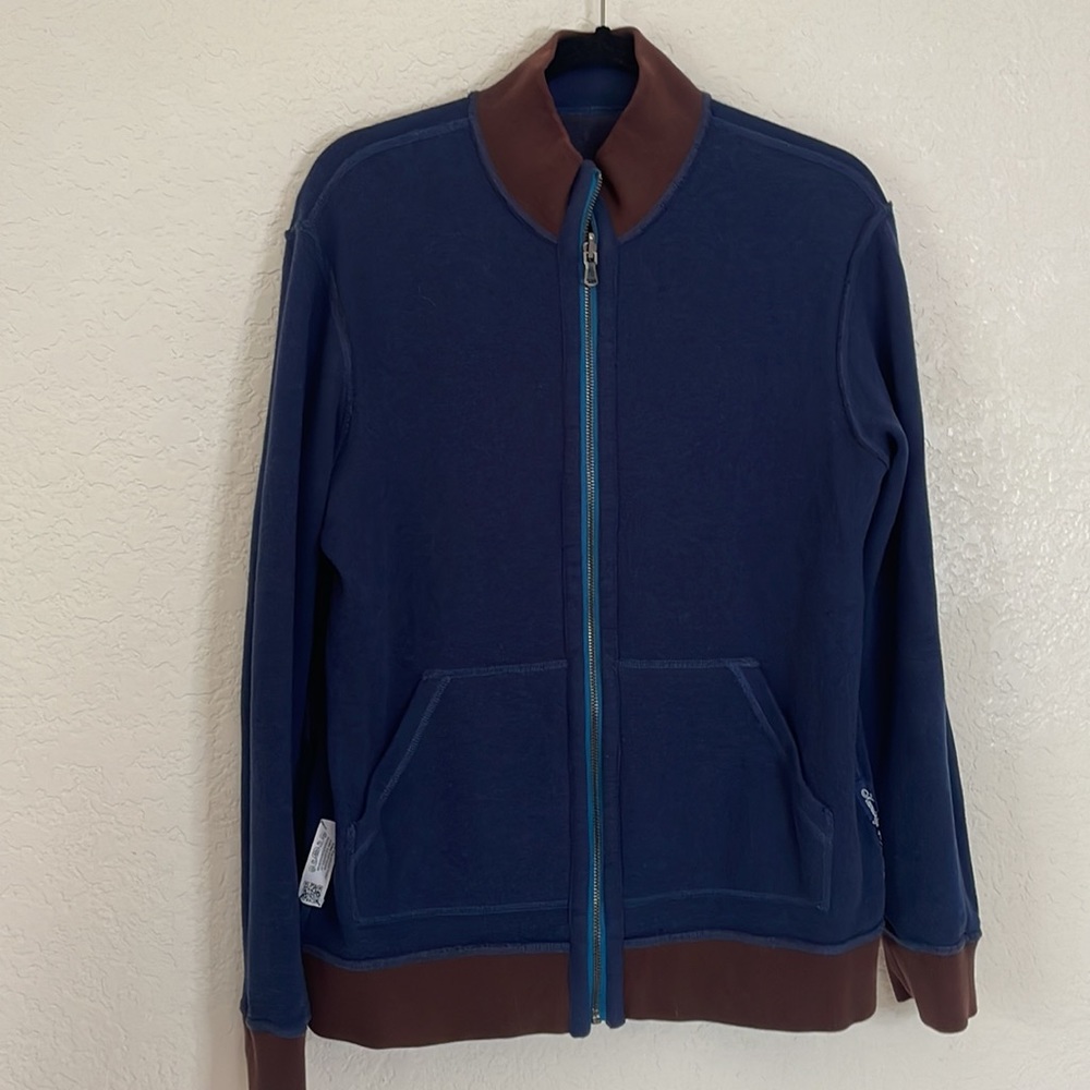 Robert Graham zip up striped sweater.  Size‎ M - Picture 7 of 9